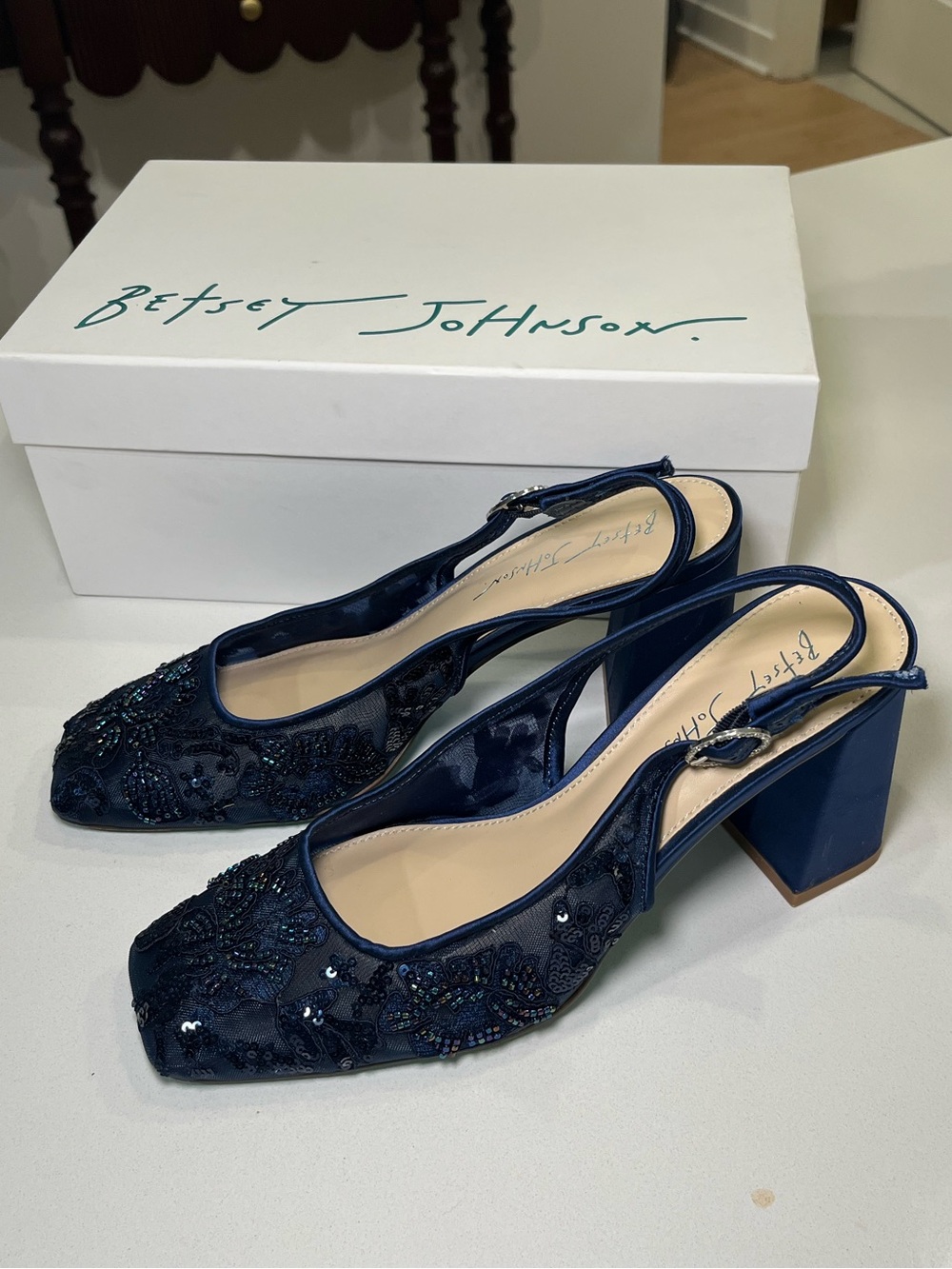 Ninah Mesh Block Heel Slingback Pumps - Picture 5 of 8